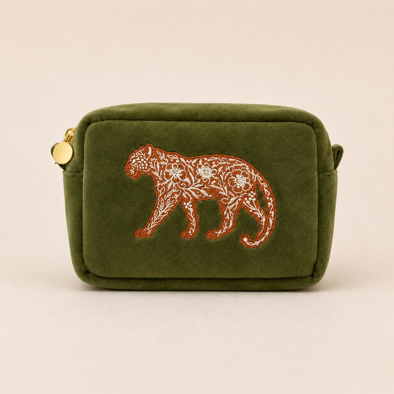 NECESER MEDIANO JAGUAR FLORES