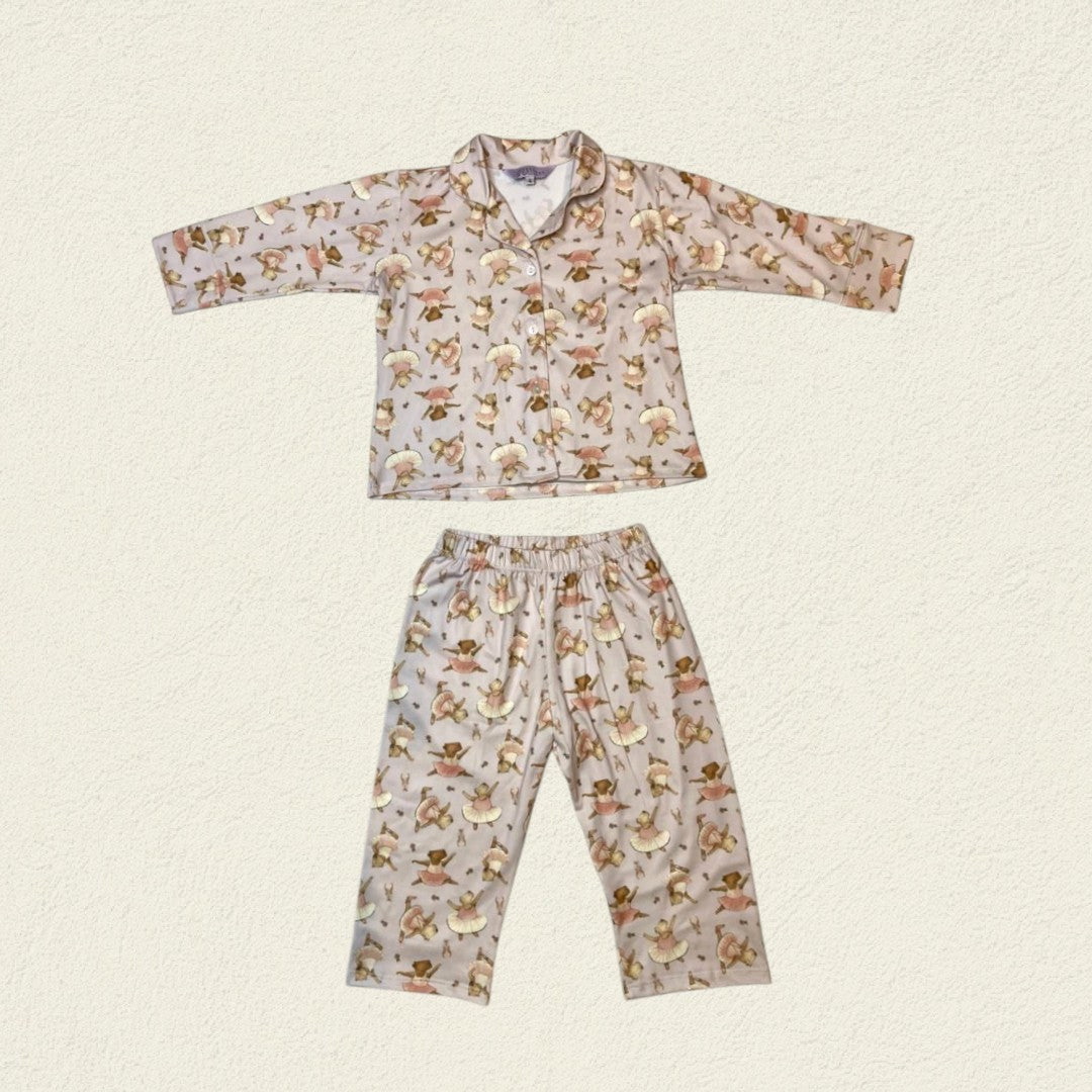 CAPIBARA BAILARINA MANGA LARGA