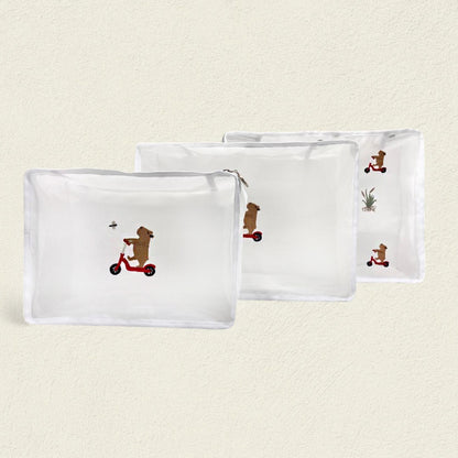 CAPIBARA EN PATINETA