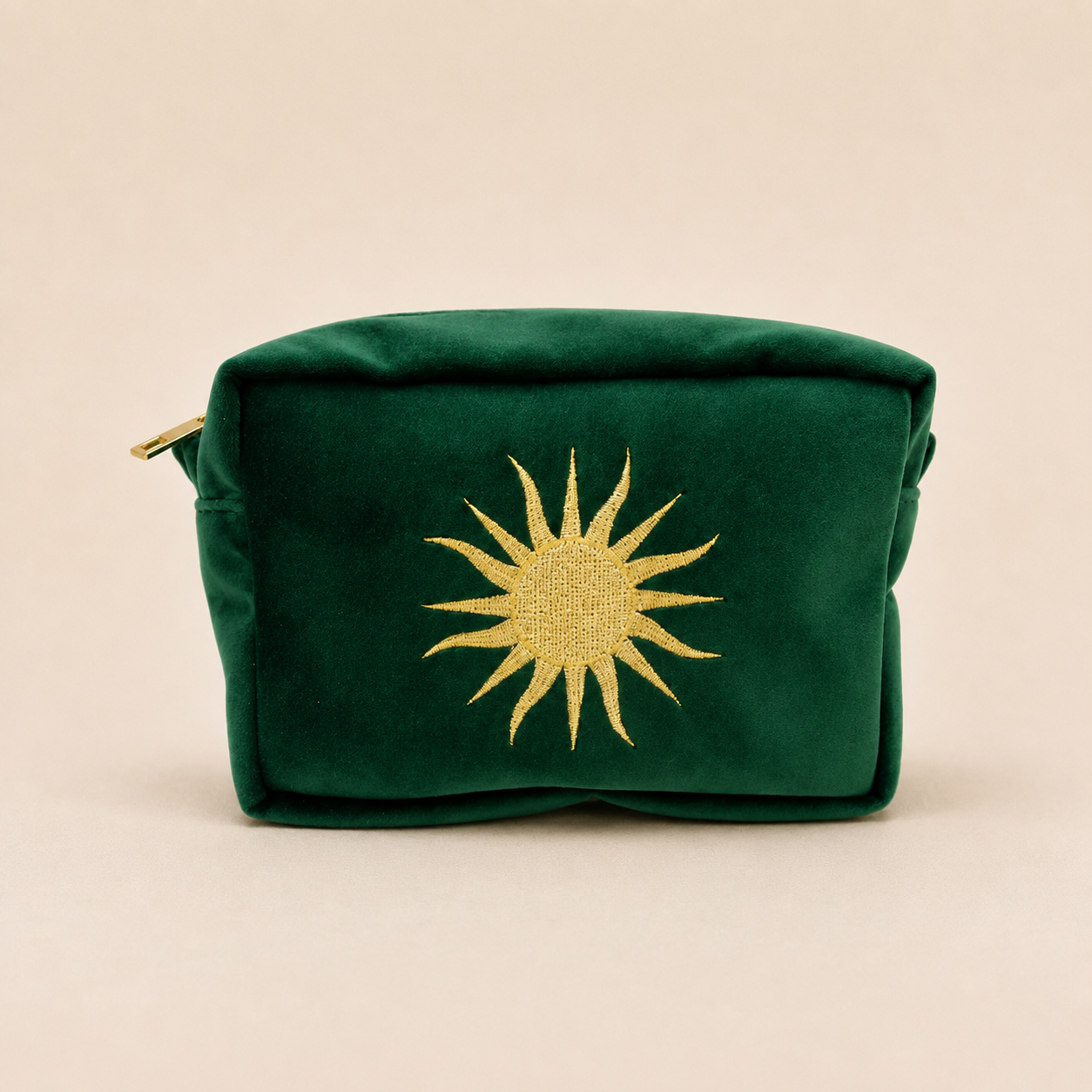 NECESER MEDIANO SOL DORADO SOBRE VERDE ESMERALDA