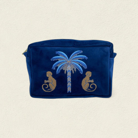 ENTRE PALMAS Y MONOS