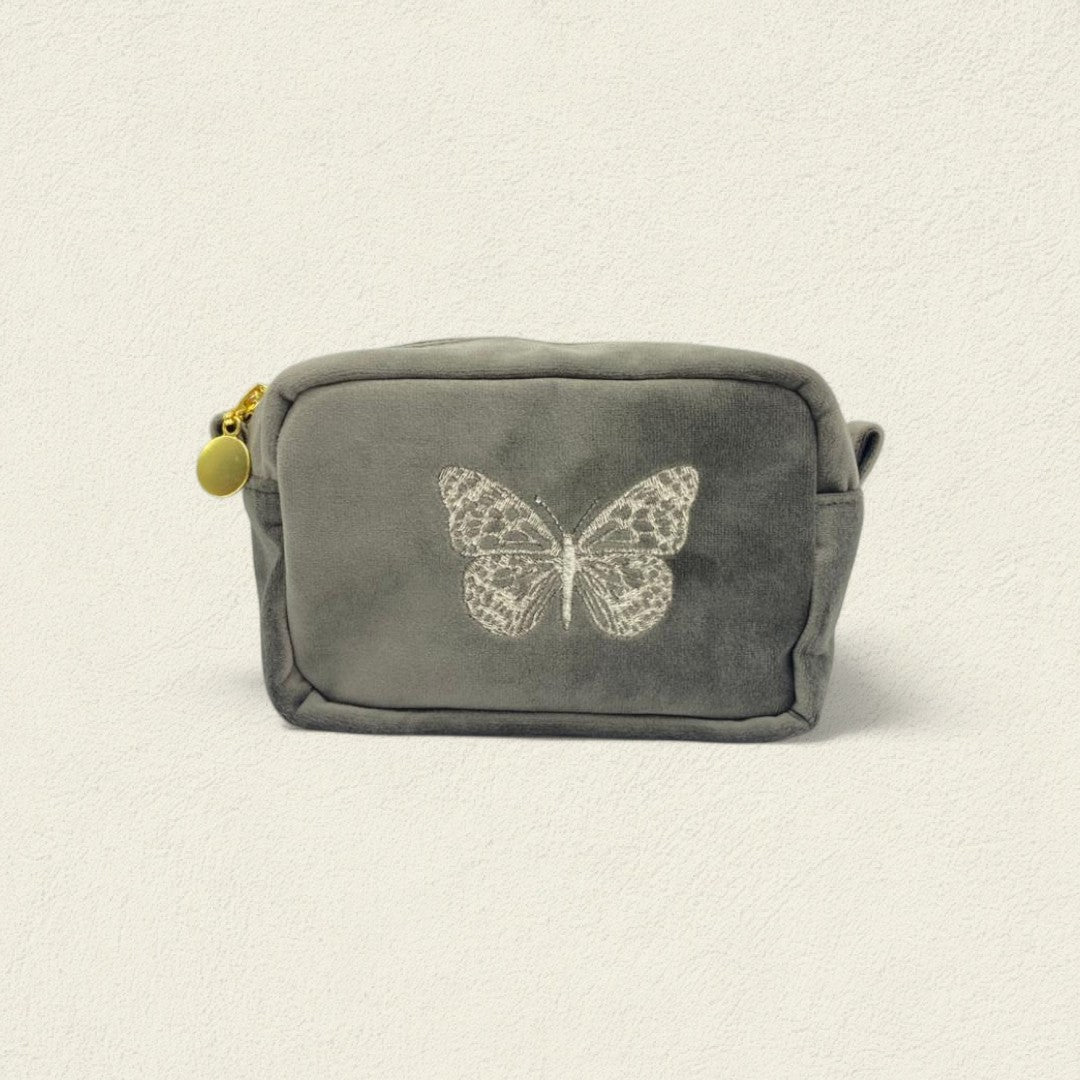MARIPOSA SOBRE GRIS