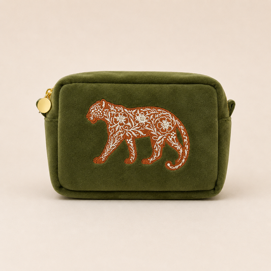 NECESER MEDIANO JAGUAR FLORES