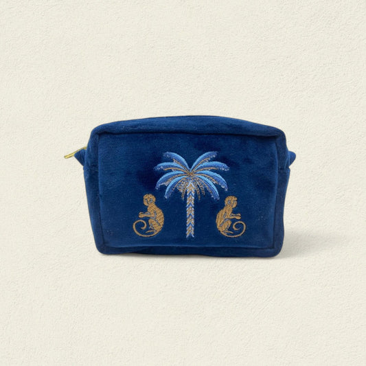 DANZA DEL MONO ENTRE PALMAS