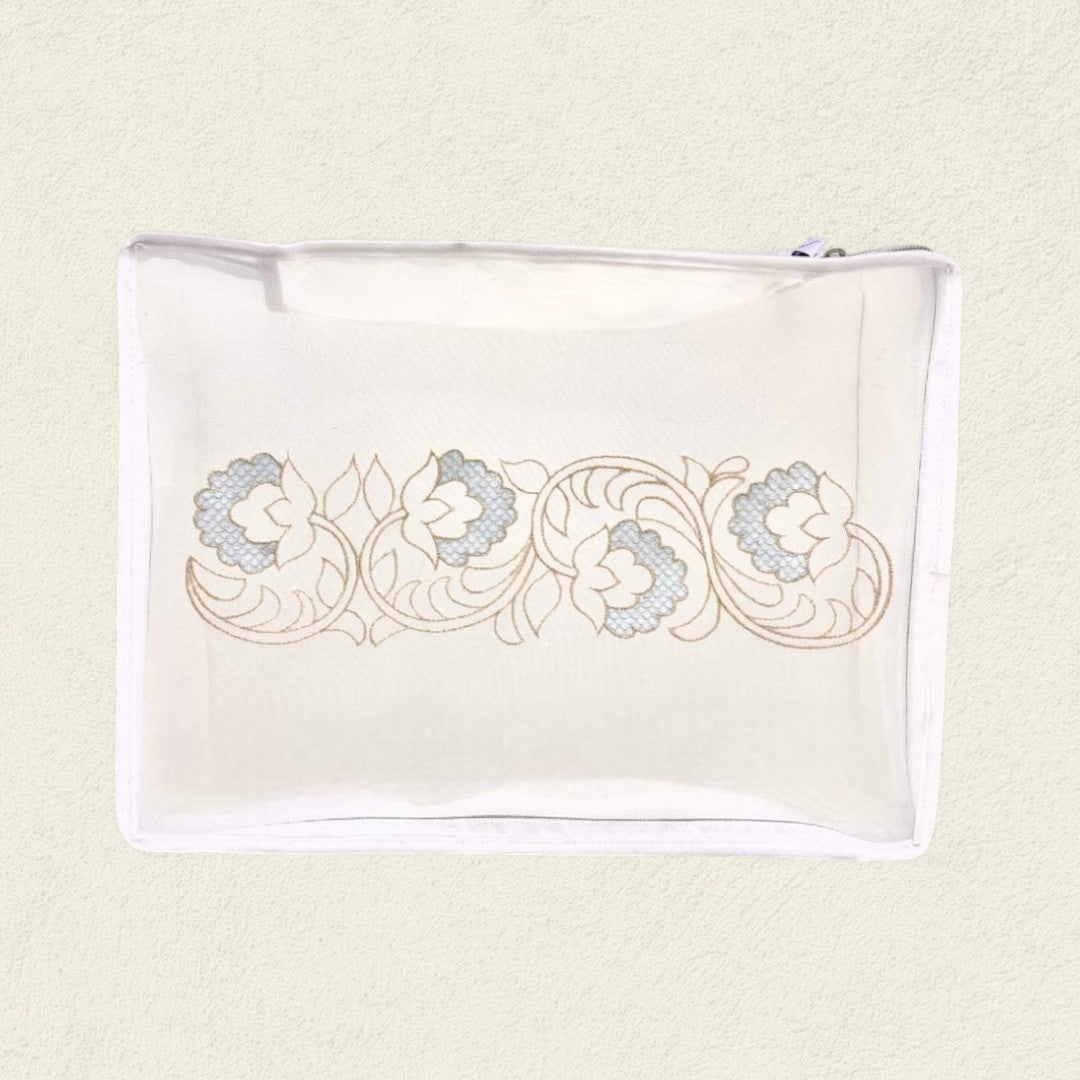 JARDÍN DE CLAVELES AZULES