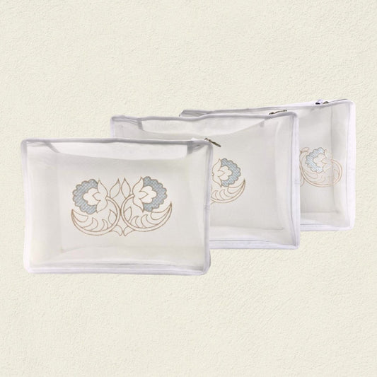 JARDÍN DE CLAVELES AZULES