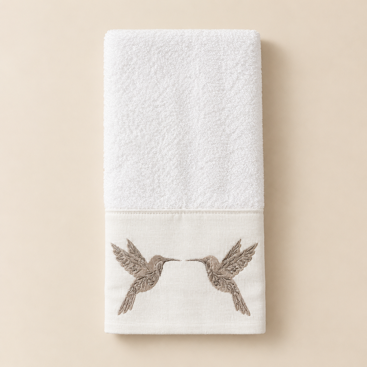 TOALLA COLIBRÍS BESO BEIGE